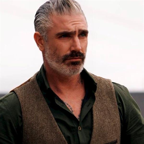 ROBERT